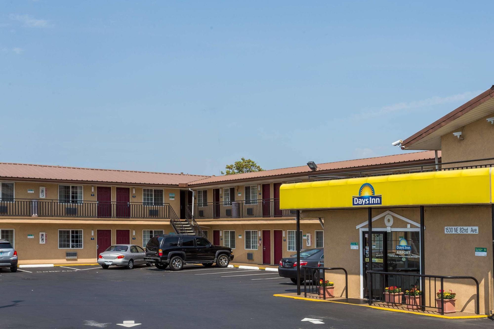 Days Inn By Wyndham Portland Central מראה חיצוני תמונה