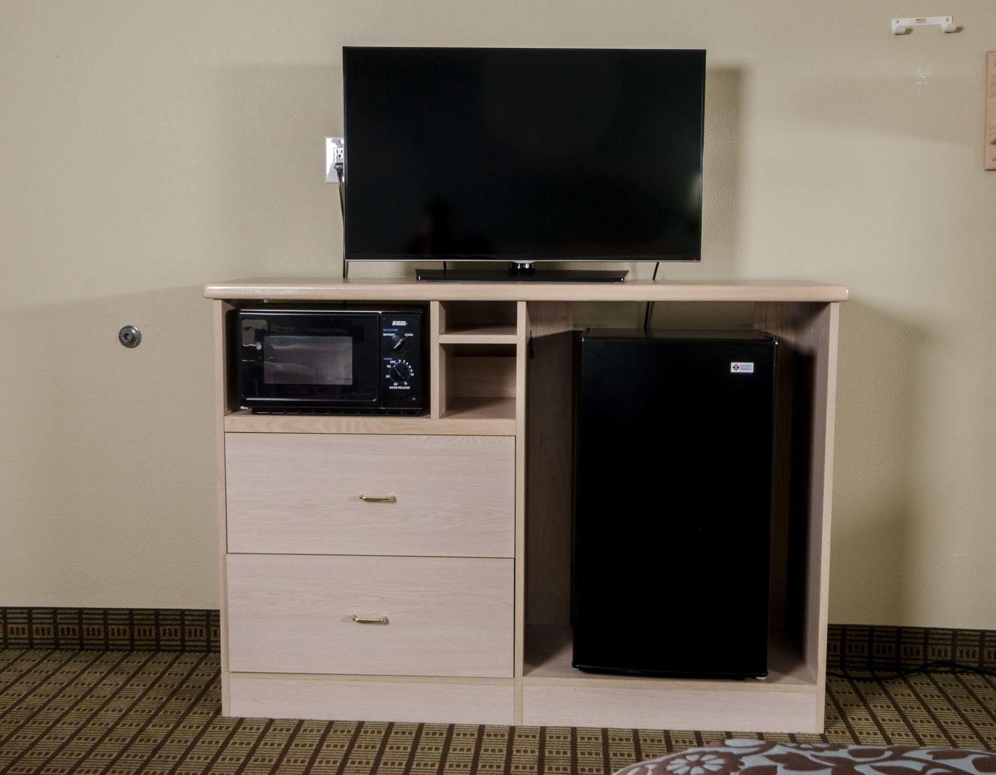 Days Inn By Wyndham Portland Central מראה חיצוני תמונה